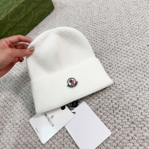 Moncler White Cashmere Wool Knit Beanie Cap Hat Moncler White Cashmere Wool Knit Beanie Cap Hat