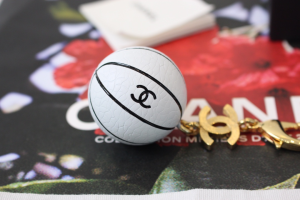 Chanel CC White Ball Key Rings