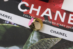 Chanel Pink Gold CC Logo Rings