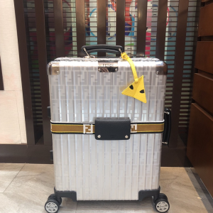Rimowa x Fendi FF Classic Cabin Suitcase Luggage Trolley Silver Rimowa x Fendi FF Classic Cabin Suitcase Luggage Trolley Silver