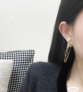 Dior Pearls Tribales Earrings