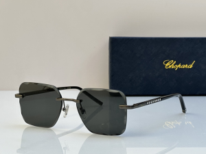 Chopard Geometric Frame Eyewear Sunglasses VCHG21s Black Chopard Geometric Frame Eyewear Sunglasses VCHG21s Black