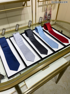 Gucci Mens GG Pattern Black Silk Tie