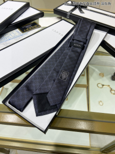 Gucci Mens GG Pattern Black Silk Tie