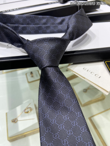 Gucci Mens GG Pattern Black Silk Tie