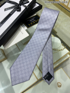 Gucci Mens GG Pattern Grey Silk Tie