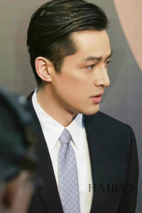 Gucci Mens GG Pattern Grey Silk Tie