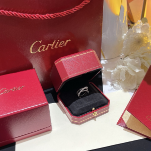 Cartier Diamonds Etincelle Earrings