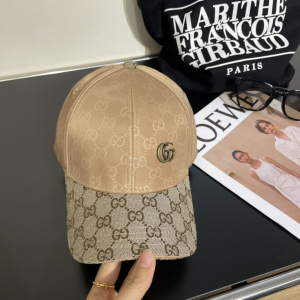 Gucci Beige GG Canvas Baseball Cap Hat