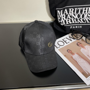 Gucci Black GG Canvas Baseball Cap Hat