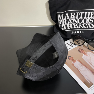 Gucci Black GG Canvas Baseball Cap Hat
