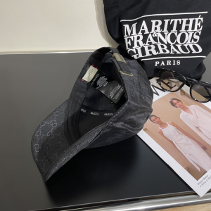 Gucci Black GG Canvas Baseball Cap Hat