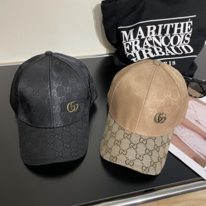 Gucci Black GG Canvas Baseball Cap Hat