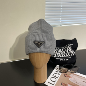Prada Triangle Logo Wool and Cashmere Knit Beanie Hat Grey Prada Triangle Logo Wool and Cashmere Knit Beanie Hat Grey