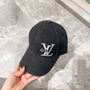 Louis Vuitton LV Grey Denim Cotton Baseball Cap Hat Louis Vuitton LV Grey Denim Cotton Baseball Cap Hat