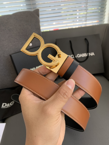 Dolce Gabbana DG Logo Buckle Brown Black Smooth Calfskin Leather Belt 35MM Dolce Gabbana DG Logo Buckle Brown Black Smooth Calfskin Leather Belt 35MM