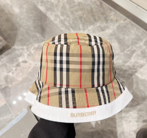 Burberry Vintage Check Gabardine Bucket Cap Hat Beige White Burberry Vintage Check Gabardine Bucket Cap Hat Beige White