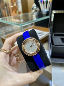 Piaget Possession Diamonds Quartz Lady Watch Blue Leather 29MM Piaget Possession Diamonds Quartz Lady Watch Blue Leather 29MM