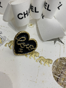 Chanel CC COCO Heart Brooch