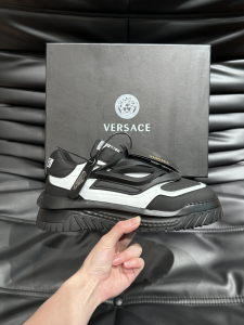 Versace Odissea Slip on Lace Low Top Black White Calf Leather Sneakers Versace Odissea Slip on Lace Low Top Black White Calf Leather Sneakers