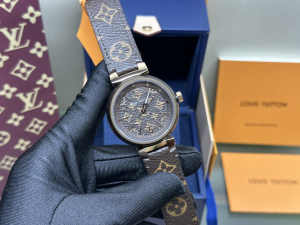 Louis Vuitton Tambour GM Monogram Brown Quartz Mens Watch 41MM Louis Vuitton Tambour GM Monogram Brown Quartz Mens Watch 41MM
