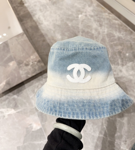 Chanel CC Logo Denim Blue White Canvas Bucket Hat Chanel CC Logo Denim Blue White Canvas Bucket Hat