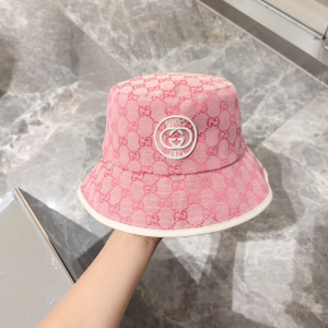 Gucci Interlocking G Pink GG Canvas Bucket Hat Gucci Interlocking G Pink GG Canvas Bucket Hat