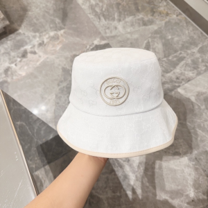 Gucci Interlocking G White GG Canvas Bucket Hat Gucci Interlocking G White GG Canvas Bucket Hat