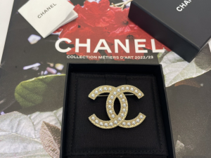 Chanel Pearls CC Logo Brooch