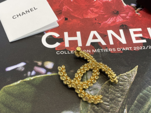 Chanel Pearls CC Logo Brooch