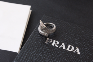 Prada White Gold Diamonds Snake Mini Rings Prada White Gold Diamonds Snake Mini Rings
