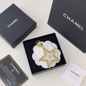 Chanel CC Logo Star Key Rings Gold