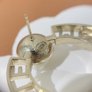 Chanel CC Pearls Round Earrings