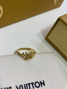 Louis Vuitton LV Iconic Rings Gold