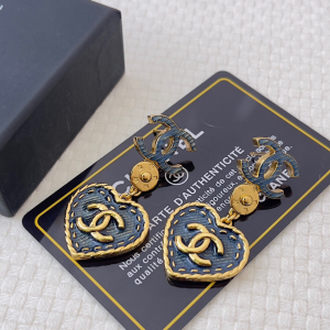 Chanel CC Logo Heart Pendant Earrings