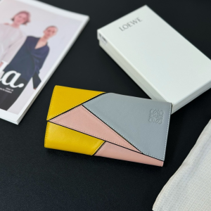 Loewe Puzzle Stitches Long Horizontal Wallet Yellow Pink Gray Smooth Calfskin Loewe Puzzle Stitches Long Horizontal Wallet Yellow Pink Gray Smooth Calfskin