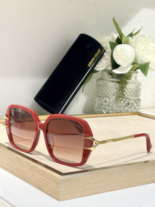 Roberto Cavalli Rectangular Double Fang Eyewear Sunglasses SRC077 Red Roberto Cavalli Rectangular Double Fang Eyewear Sunglasses SRC077 Red