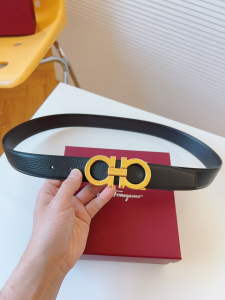 Ferragamo Gancini Buckle Reversible Black Grained Leather Belt 35MM Ferragamo Gancini Buckle Reversible Black Grained Leather Belt 35MM