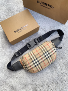 Burberry Vintage Check Fannypack Waist Belt Bag Burberry Vintage Check Fannypack Waist Belt Bag