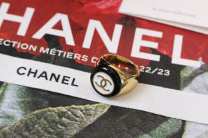 Chanel CC Logo Round Gold Metal Rings