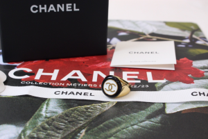 Chanel CC Logo Round Gold Metal Rings