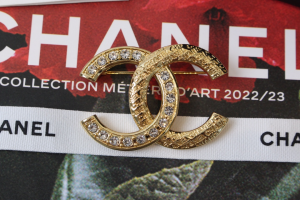 Chanel Gold Metal CC Logo Crystal Brooch