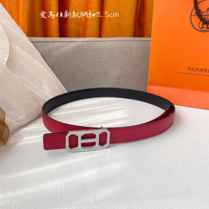 Hermes Fuchsia Leather Belt 25MM