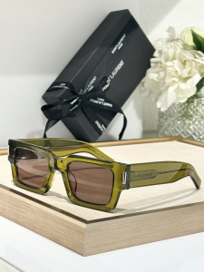 Saint Laurent Rectangular Square Eyewear Sunglasses SL572 Green Saint Laurent Rectangular Square Eyewear Sunglasses SL572 Green