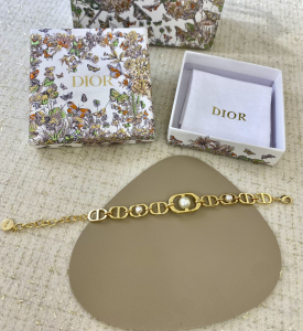 Dior 30 Montaigne Jolie Bracelets Gold