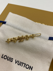 Louis Vuitton LV Hair Clip Gold