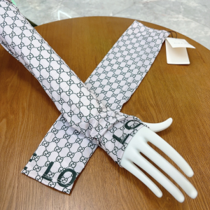 Gucci GG Silk Long Fingerless Gloves Green