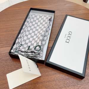 Gucci GG Silk Long Fingerless Gloves Green