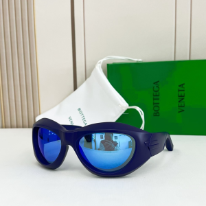 Bottega Veneta Thick Injection Round Eyewear Sunglasses BV1087S Blue Bottega Veneta Thick Injection Round Eyewear Sunglasses BV1087S Blue