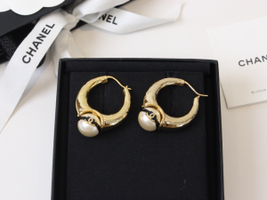 Chanel CC Logo Pearl Earrings